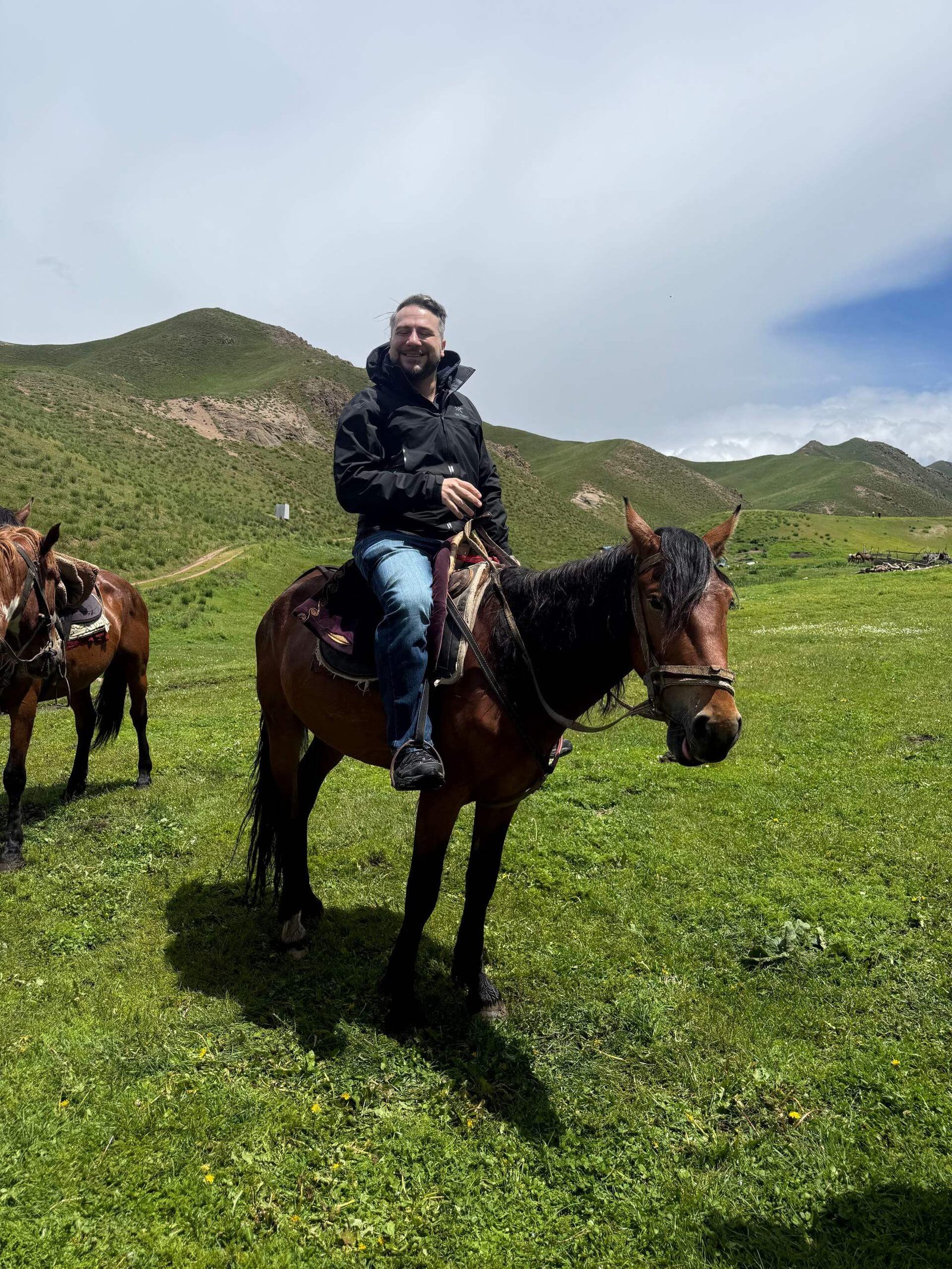 Song Kol Lake – 2 Day Road Trip