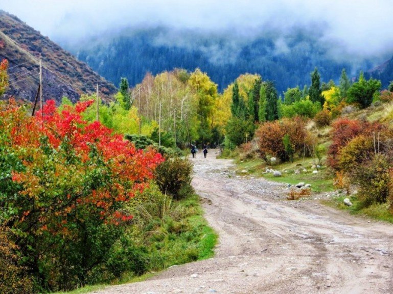 Kyrgyzstan Nature – 6 Day Road Trip
