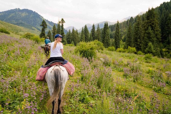 Magical Kyrgyzstan – 6 Days