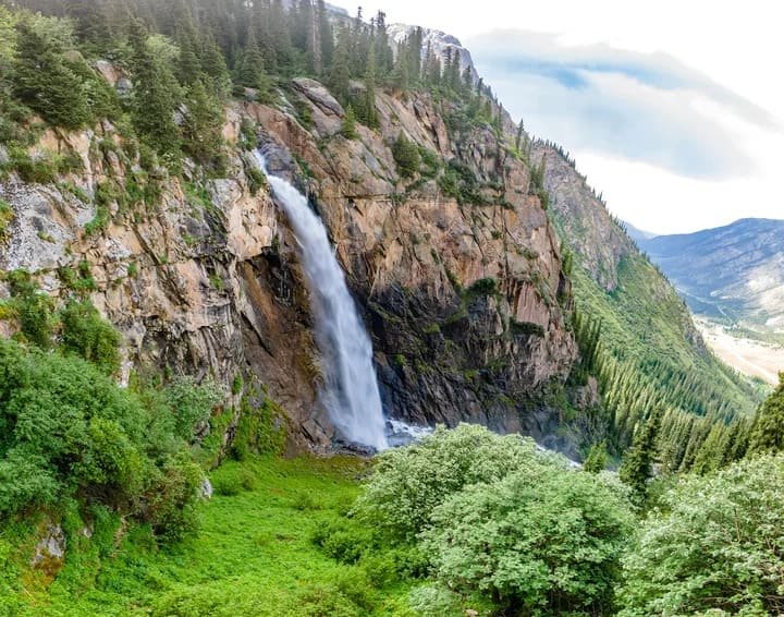 Kok-Jaiyk Valley